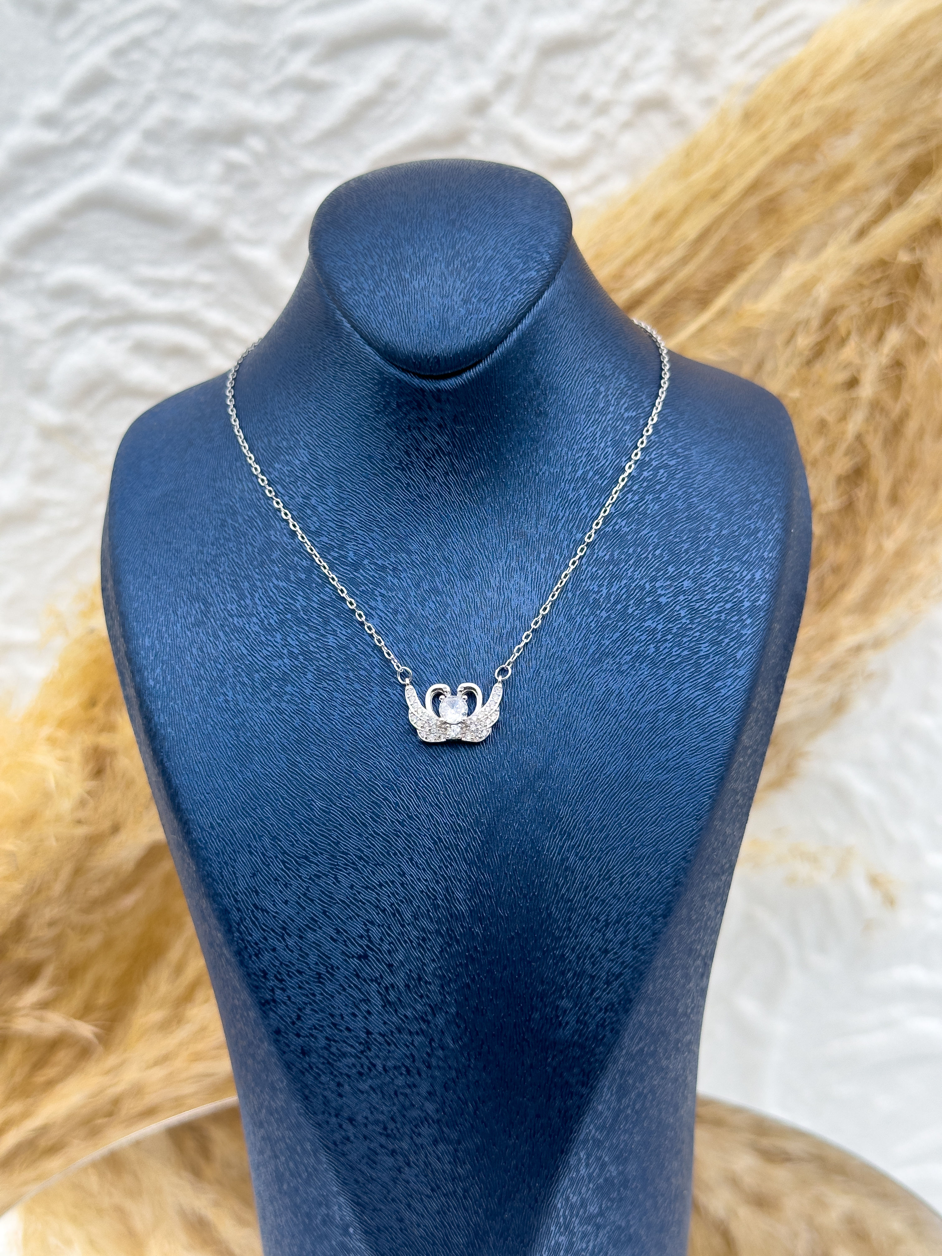 925 Ayar Gümüş Kuğu Modeli Aşk Kadın Kolye – Özel Tasarım, Hediyelik